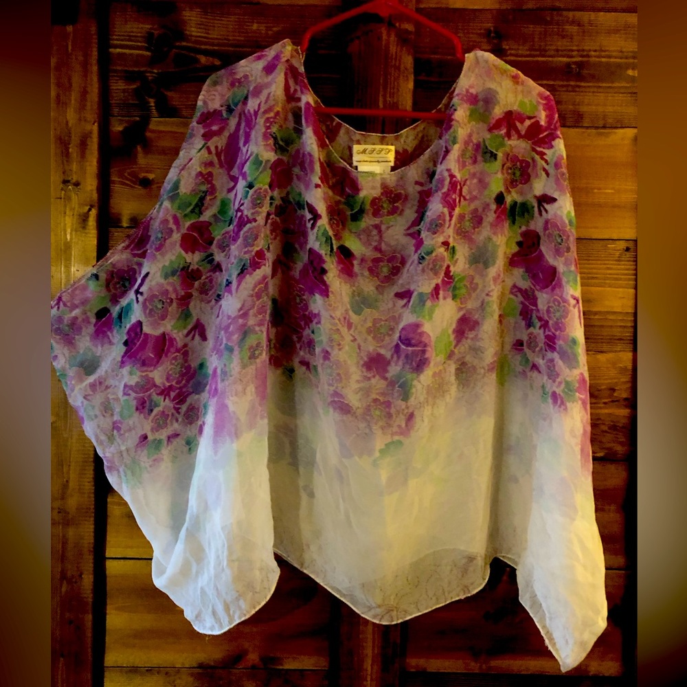 Flowy elegant topMLLP brand